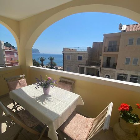 Miomir Perazic Apartments Petrovac Luaran gambar