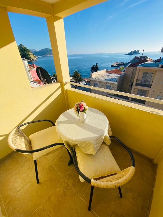 Miomir Perazic Apartments Petrovac Luaran gambar