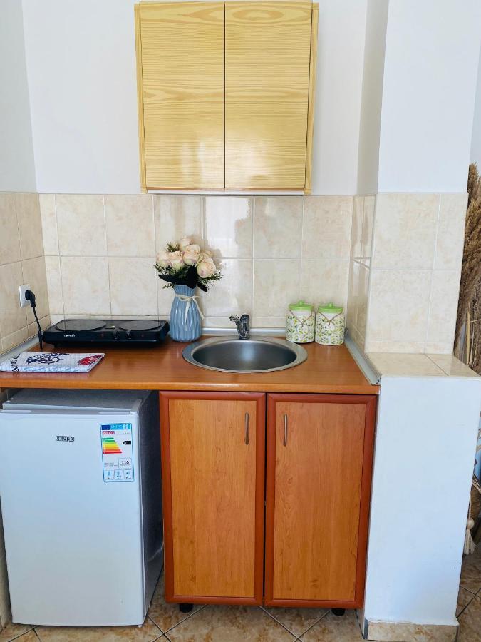 Miomir Perazic Apartments Petrovac Luaran gambar