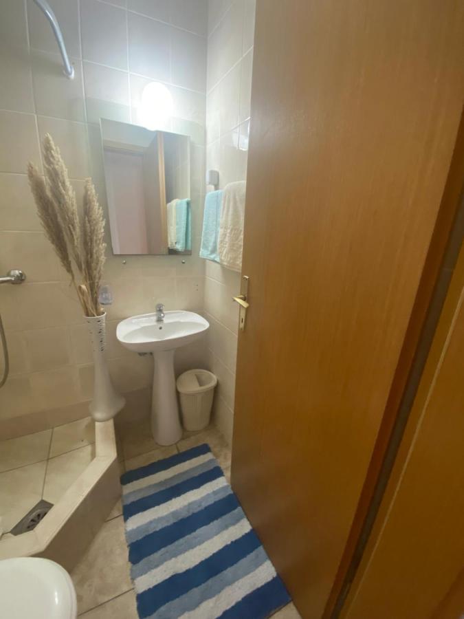 Miomir Perazic Apartments Petrovac Luaran gambar