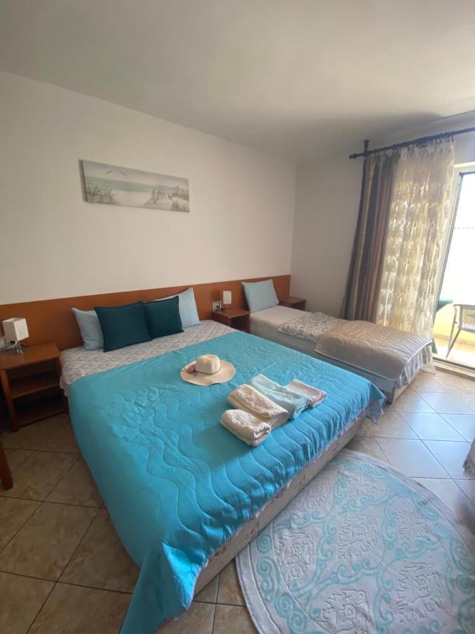 Miomir Perazic Apartments Petrovac Luaran gambar