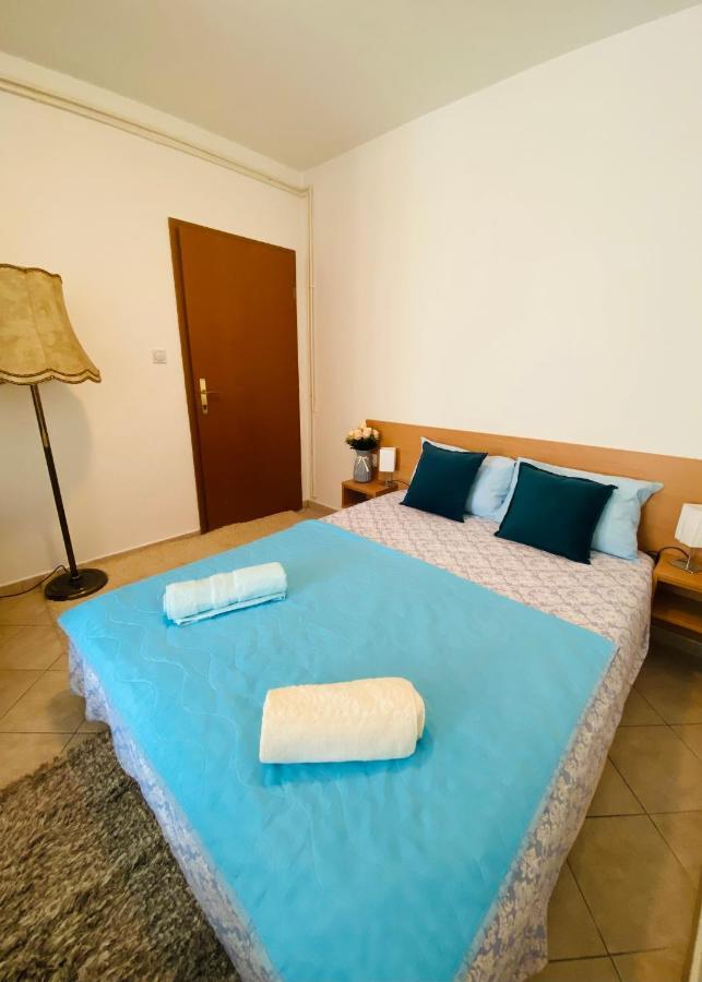 Miomir Perazic Apartments Petrovac Luaran gambar