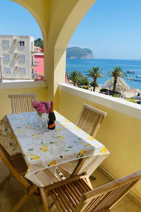 Miomir Perazic Apartments Petrovac Luaran gambar